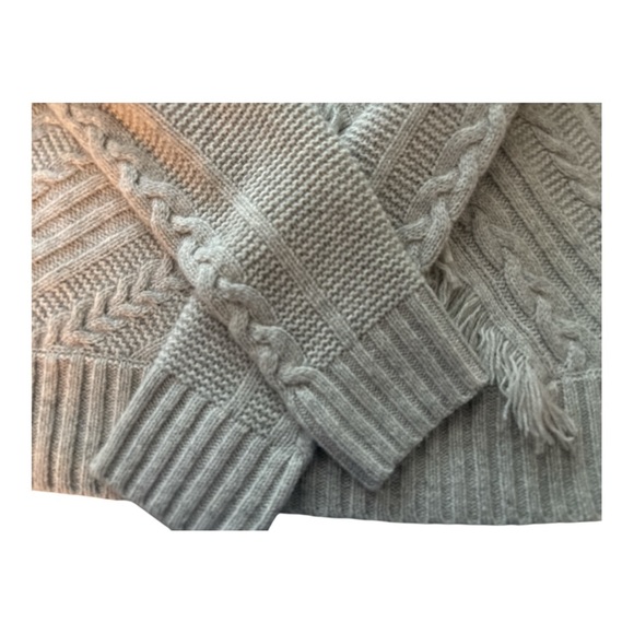 MADEWELL merino wool sweater, light gray sz small. Crisscross fringe cable knit - Picture 6 of 8